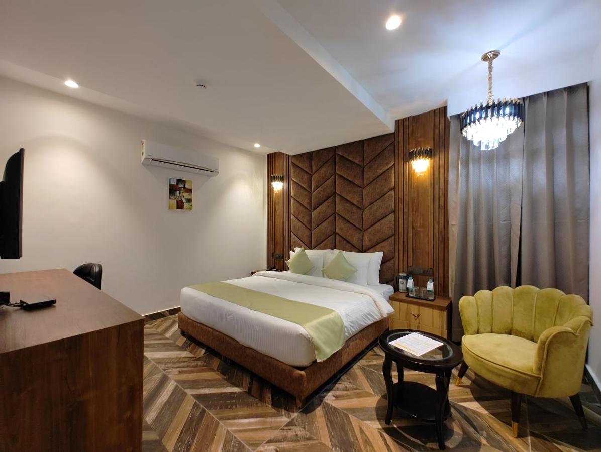 Grand Luxotica By Dls Hotels Dehradun Buitenkant foto