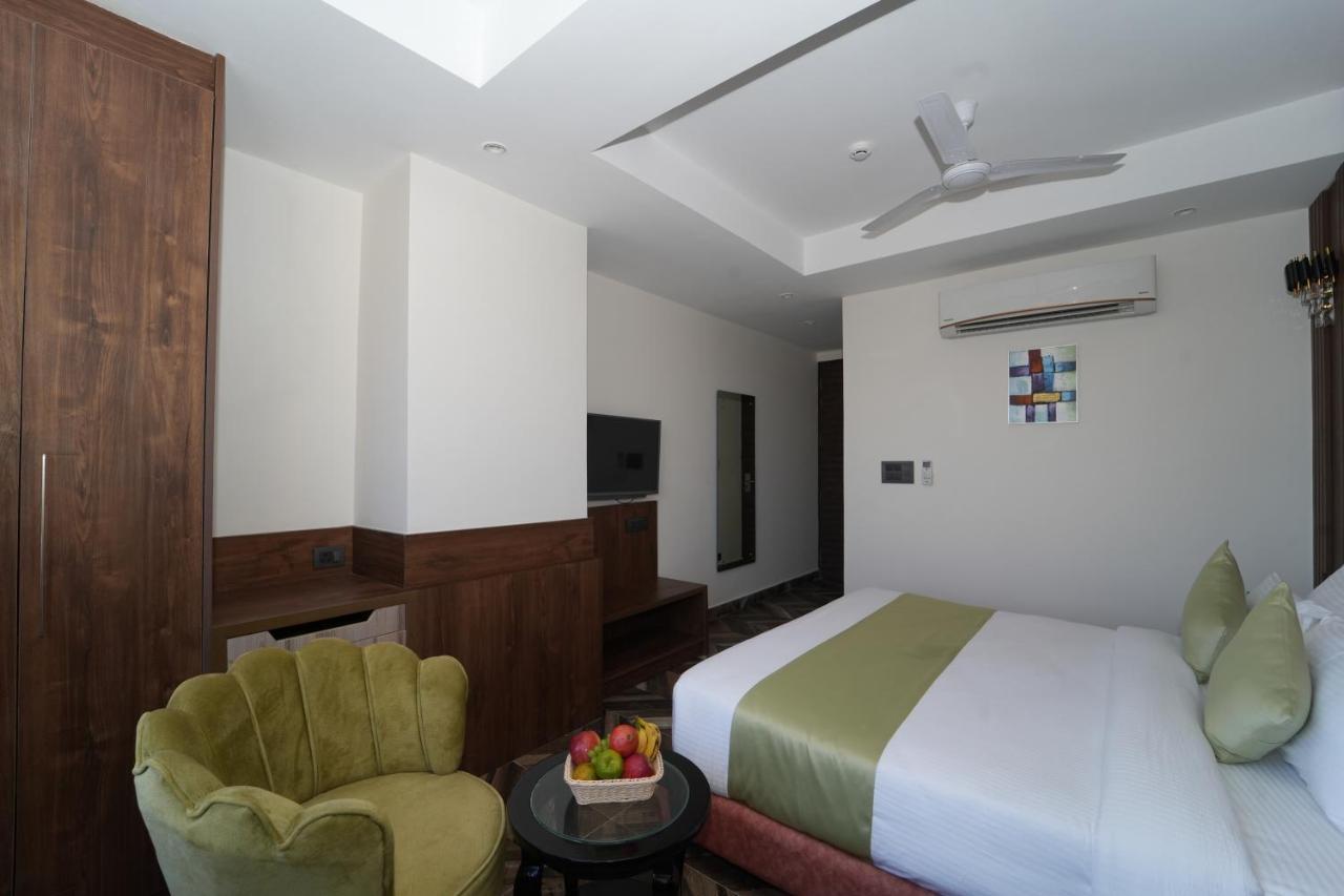 Grand Luxotica By Dls Hotels Dehradun Buitenkant foto