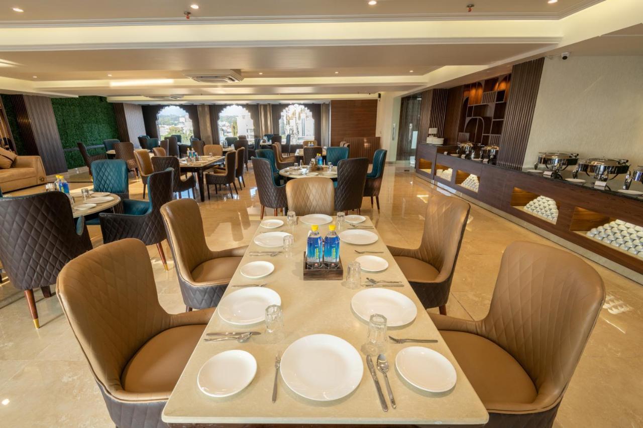 Grand Luxotica By Dls Hotels Dehradun Buitenkant foto