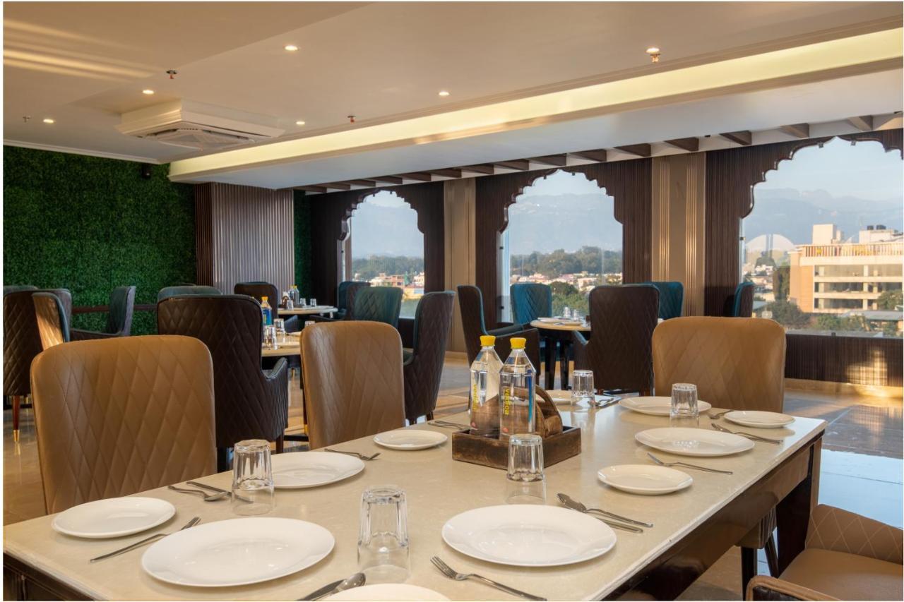 Grand Luxotica By Dls Hotels Dehradun Buitenkant foto